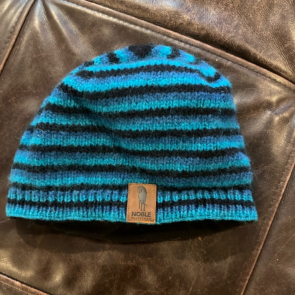 Noble lamswool riding beanie fleece lined